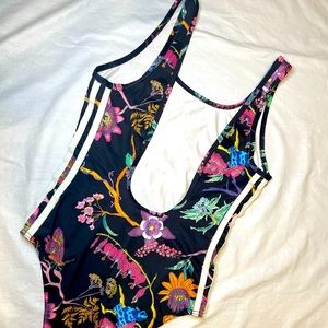 Adidas women’s top